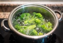 吃水煮菜+糙米飯 血糖竟降不下來 營養師點出關鍵